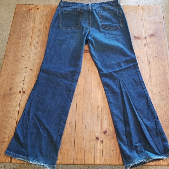 ANN TAYLOR MODERN FIT JEANS - Picture 2 of 8